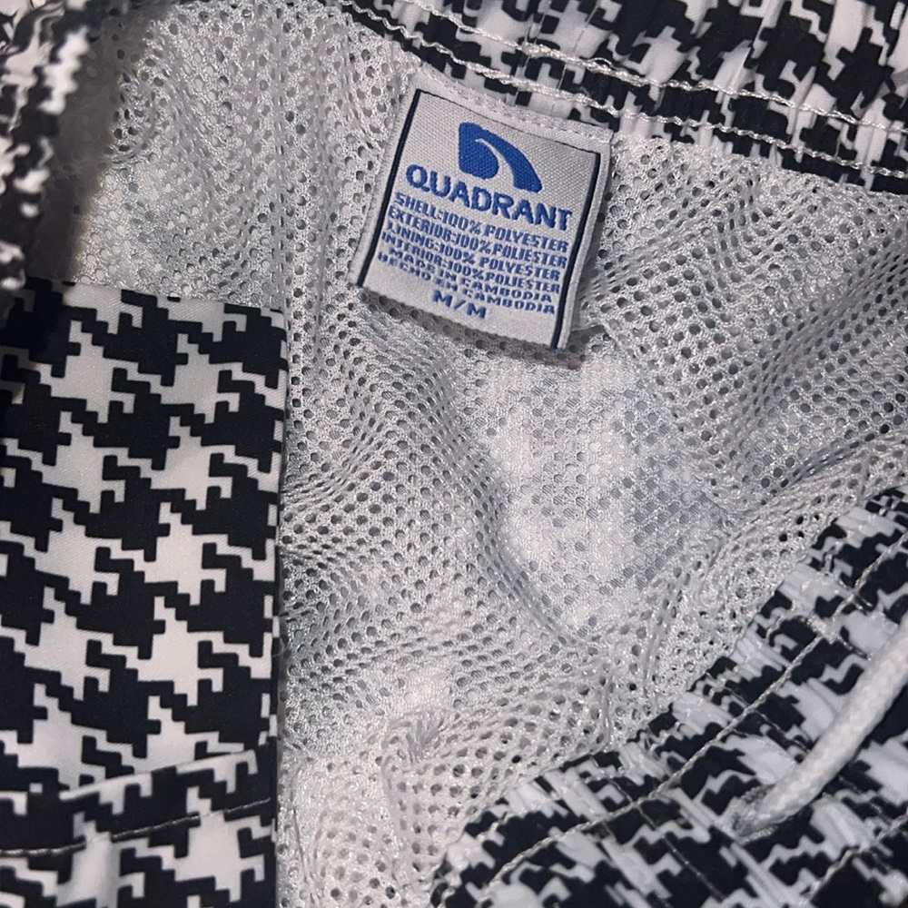 Quadrant shorts